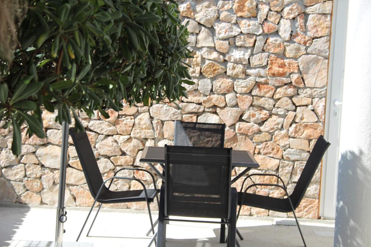 Apartmani "Mali Mago" Tribalj Exteriör bild